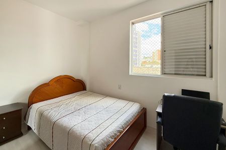 Apartamento à venda com 190m², 4 quartos e 2 vagas Apartamento à venda com 190m², 4 quartos e 2 vagasQuarto 2