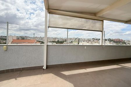 Apartamento à venda com 190m², 4 quartos e 2 vagas Apartamento à venda com 190m², 4 quartos e 2 vagasCobertura