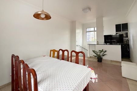 Apartamento à venda com 190m², 4 quartos e 2 vagas Apartamento à venda com 190m², 4 quartos e 2 vagasSala de Estar