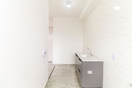 Apartamento para alugar com 43m², 2 quartos e sem vaga Apartamento para alugar com 43m², 2 quartos e sem vagaCozinha e Área de Serviço