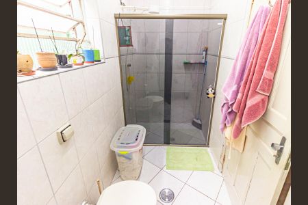 Casa à venda com 92m², 2 quartos e 1 vaga Casa à venda com 92m², 2 quartos e 1 vagaBanheiro