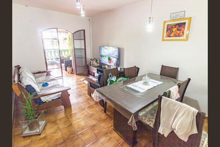 Casa à venda com 92m², 2 quartos e 1 vaga Casa à venda com 92m², 2 quartos e 1 vagaSala