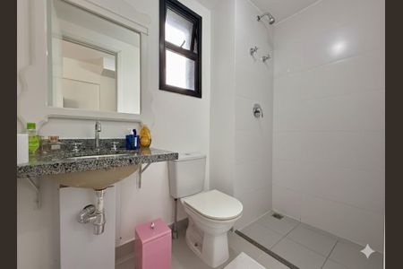 Studio para alugar com 23m², 0 quarto e sem vaga Studio para alugar com 23m², 0 quarto e sem vagaBanheiro