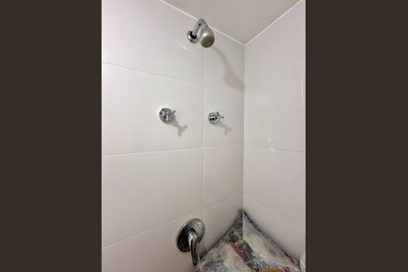 Studio para alugar com 23m², 0 quarto e sem vaga Studio para alugar com 23m², 0 quarto e sem vagaBanheiro