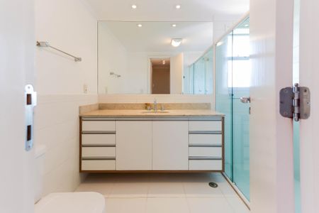 Apartamento à venda com 151m², 3 quartos e 2 vagasSuite 01