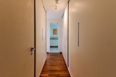 Apartamento à venda com 151m², 3 quartos e 2 vagasSuite 01
