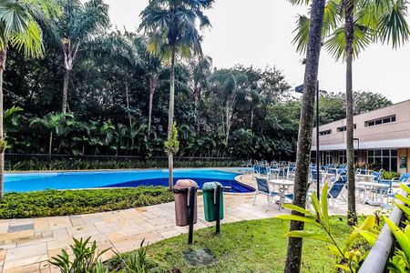 Apartamento à venda com 151m², 3 quartos e 2 vagasÁrea comum - Piscina