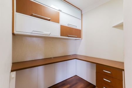 Apartamento à venda com 151m², 3 quartos e 2 vagasEscritório