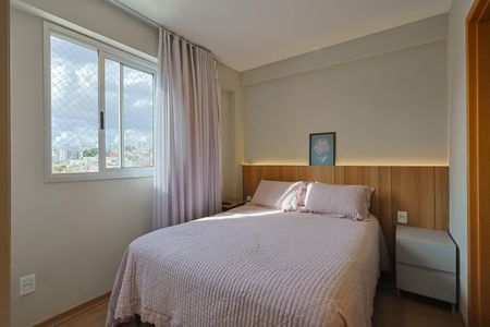 Apartamento à venda com 80m², 3 quartos e 2 vagasSuíte