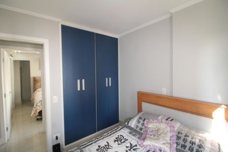 Apartamento à venda com 80m², 3 quartos e 1 vagaQuarto 2