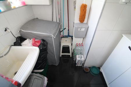 Apartamento à venda com 80m², 3 quartos e 1 vagaÁrea de Serviço