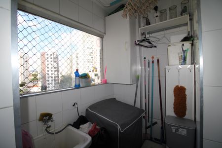 Apartamento à venda com 80m², 3 quartos e 1 vagaÁrea de Serviço