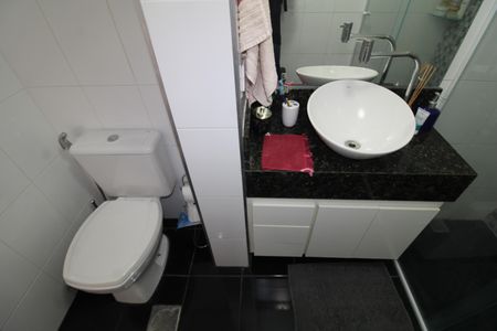 Apartamento à venda com 80m², 3 quartos e 1 vagaQuarto 3 - Banheiro