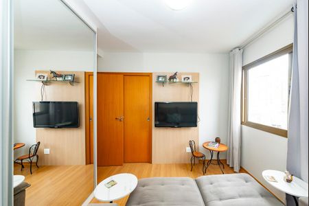 Apartamento à venda com 150m², 4 quartos e 3 vagas Apartamento à venda com 150m², 4 quartos e 3 vagasSemi suíte 1