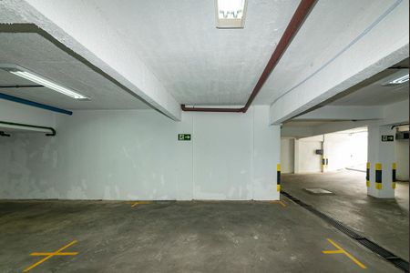 Apartamento à venda com 150m², 4 quartos e 3 vagas Apartamento à venda com 150m², 4 quartos e 3 vagasGaragem