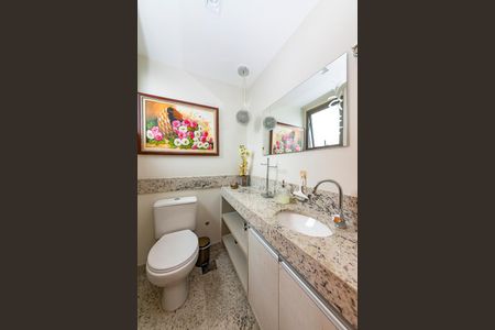 Apartamento à venda com 150m², 4 quartos e 3 vagas Apartamento à venda com 150m², 4 quartos e 3 vagasLavabo