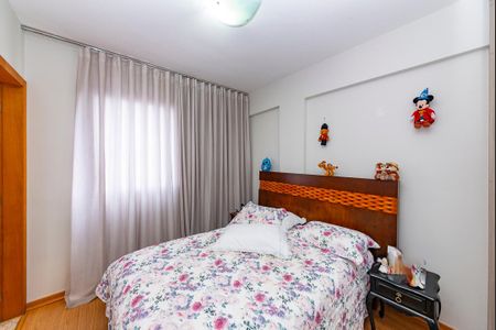 Apartamento à venda com 150m², 4 quartos e 3 vagas Apartamento à venda com 150m², 4 quartos e 3 vagasSuíte 2