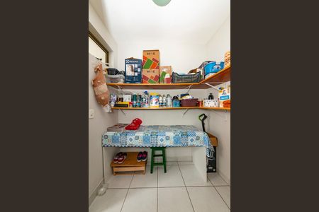 Apartamento à venda com 150m², 4 quartos e 3 vagas Apartamento à venda com 150m², 4 quartos e 3 vagasQuarto de Serviço