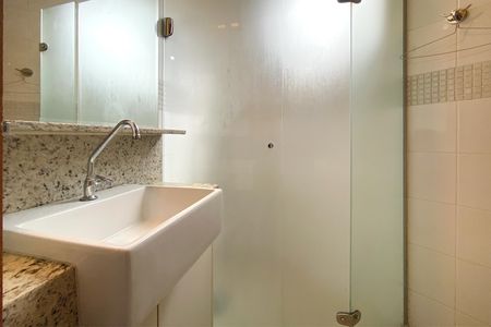 Apartamento para alugar com 185m², 2 quartos e 2 vagas Apartamento para alugar com 185m², 2 quartos e 2 vagasBanheiro da Suíte