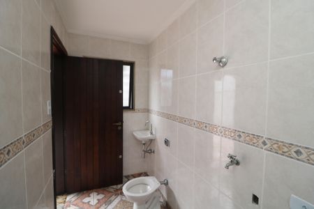 Casa à venda com 230m², 3 quartos e 1 vagaBanheiro de serviço