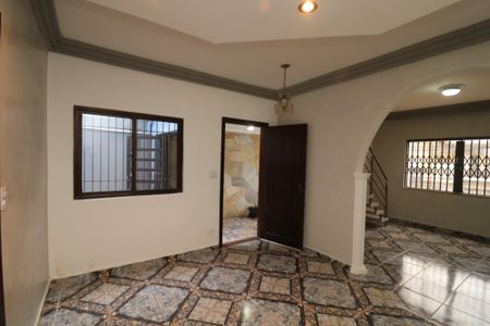 Casa à venda com 230m², 3 quartos e 1 vagaSala de Jantar