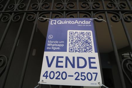 Casa à venda com 230m², 3 quartos e 1 vagaFachada