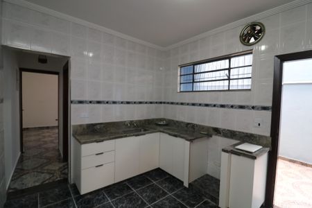 Casa à venda com 230m², 3 quartos e 1 vagaCozinha