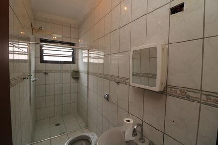 Casa à venda com 230m², 3 quartos e 1 vagaBanheiro
