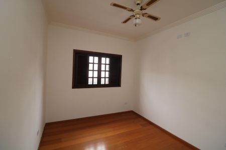 Casa à venda com 230m², 3 quartos e 1 vagaSuíte