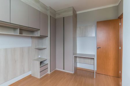 Quarto 1 de apartamento para alugar com 2 quartos, 45m² em Vila Perracini, Poá