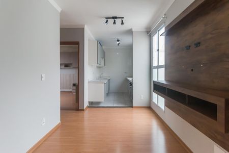 Sala de apartamento para alugar com 2 quartos, 45m² em Vila Perracini, Poá