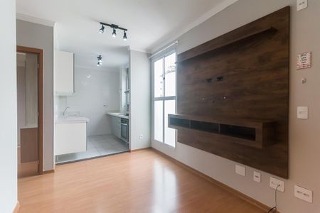 Sala de apartamento para alugar com 2 quartos, 45m² em Vila Perracini, Poá