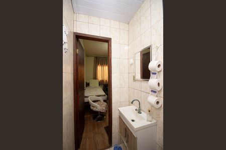 Casa à venda com 138m², 4 quartos e 1 vagaBanheiro da Suíte 2