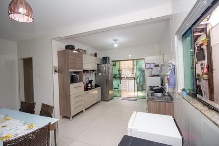 Casa à venda com 138m², 4 quartos e 1 vagaCozinha