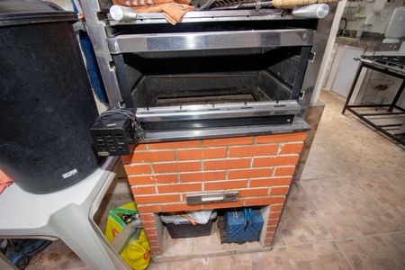 Casa à venda com 138m², 4 quartos e 1 vagaÁrea gourmet