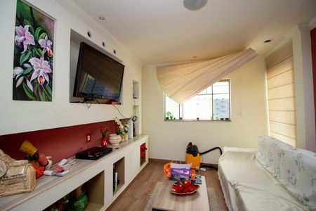 Casa à venda com 138m², 4 quartos e 1 vagaSala