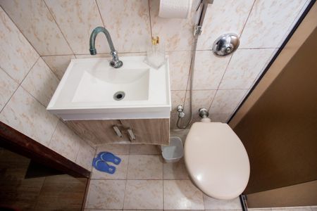 Casa à venda com 138m², 4 quartos e 1 vagaBanheiro da Suíte 2