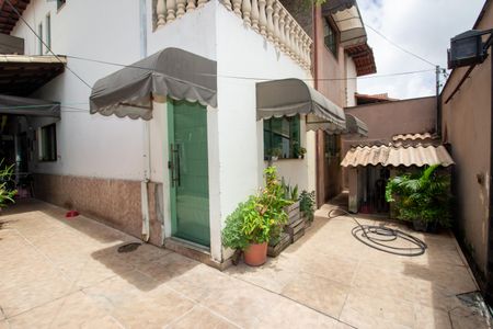 Casa à venda com 138m², 4 quartos e 1 vagaGaragem