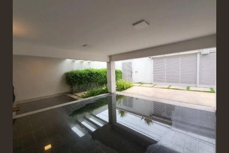 Casa para alugar com 400m², 4 quartos e 4 vagas