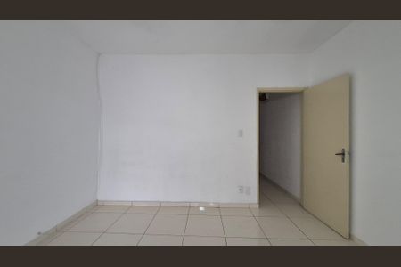 Casa para alugar com 70m², 2 quartos e 1 vaga Casa para alugar com 70m², 2 quartos e 1 vagaSuíte