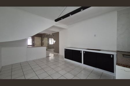 Casa para alugar com 70m², 2 quartos e 1 vaga Casa para alugar com 70m², 2 quartos e 1 vagaCozinha