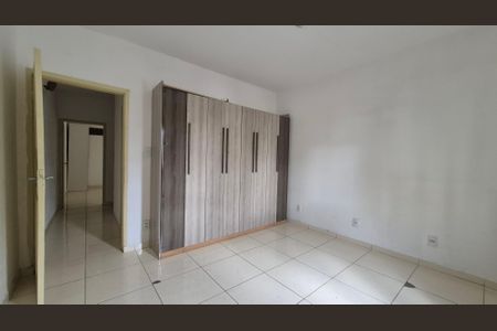 Casa para alugar com 70m², 2 quartos e 1 vaga Casa para alugar com 70m², 2 quartos e 1 vagaQuarto