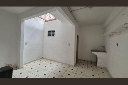 Casa para alugar com 70m², 2 quartos e 1 vaga Casa para alugar com 70m², 2 quartos e 1 vagaLavanderia