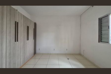 Casa para alugar com 70m², 2 quartos e 1 vaga Casa para alugar com 70m², 2 quartos e 1 vagaQuarto