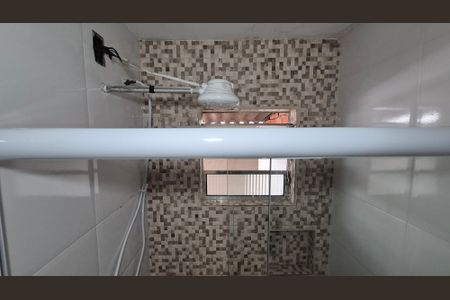 Casa para alugar com 70m², 2 quartos e 1 vaga Casa para alugar com 70m², 2 quartos e 1 vagaBanheiro da suíte