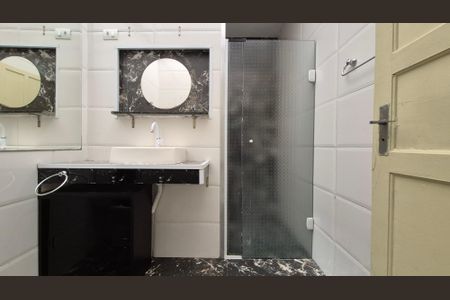 Casa para alugar com 70m², 2 quartos e 1 vaga Casa para alugar com 70m², 2 quartos e 1 vagaBanheiro