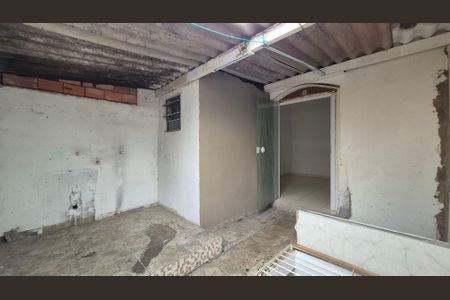Casa para alugar com 70m², 2 quartos e 1 vaga Casa para alugar com 70m², 2 quartos e 1 vagaArea externa