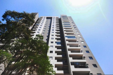 Apartamento para alugar com 55m², 2 quartos e 1 vaga Apartamento para alugar com 55m², 2 quartos e 1 vagaFachada