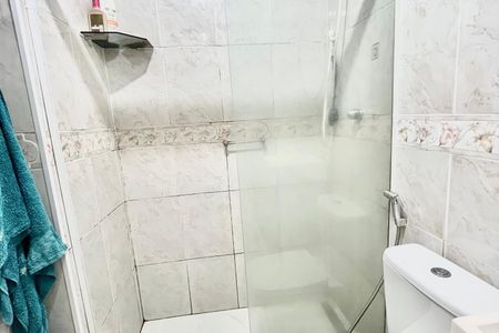 Apartamento para alugar com 82m², 2 quartos e sem vagaBanheiro 