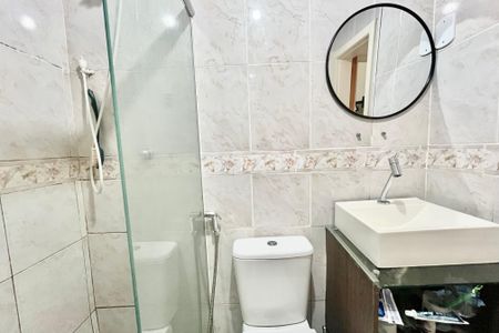 Apartamento para alugar com 82m², 2 quartos e sem vagaBanheiro 